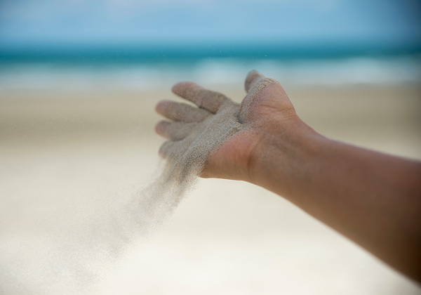 【双语灵修】脱去旧人LETTING GO OF THE OLD